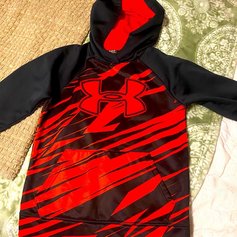 Under Armour youth sweatshirt